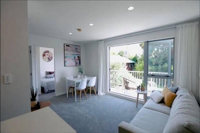 Photo of property in 205/26 Morningside Drive, Morningside, Auckland, 1025