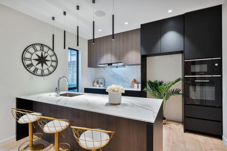 Photo of property in 79b Matipo Road, Mairangi Bay, Auckland, 0630