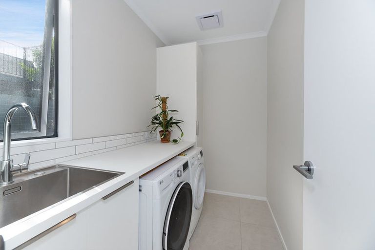 Photo of property in 41 Roundel Crescent, Whenuapai, Auckland, 0618