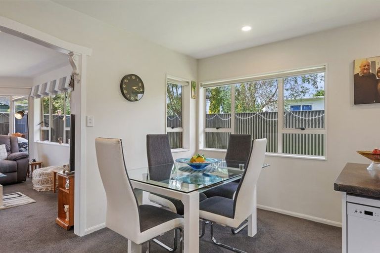 Photo of property in 18a Ebdentown Street, Ebdentown, Upper Hutt, 5018