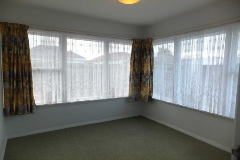 Photo of property in 120 Hamilton Avenue, Ilam, Christchurch, 8041