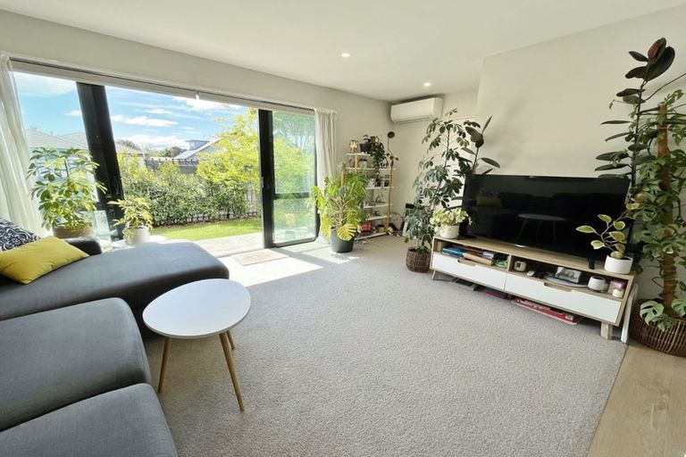 Photo of property in 1/57 Woodville Street, Edgeware, Christchurch, 8013