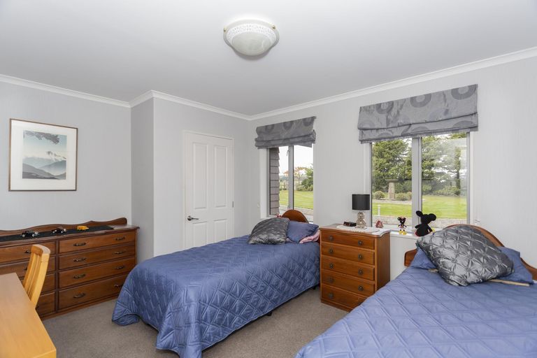 Photo of property in 154 Awamoa Road, Holmes Hill, Oamaru, 9492