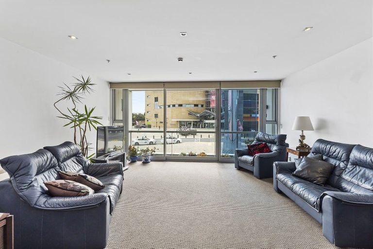 Photo of property in Portal Apartments, 1c/42 Cable Street, Te Aro, Wellington, 6011