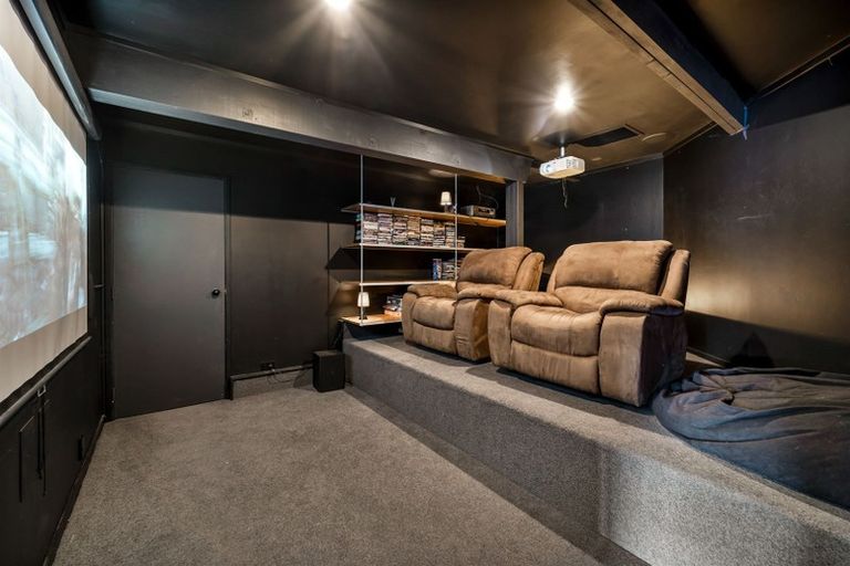 Photo of property in 27 Macnay Way, Murrays Bay, Auckland, 0630