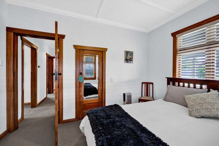 Photo of property in 58 Govett Avenue, Frankleigh Park, New Plymouth, 4310