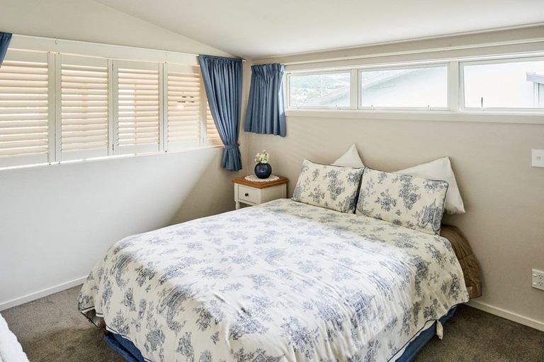 Photo of property in 9 Duncan Street, Tawa, Wellington, 5028