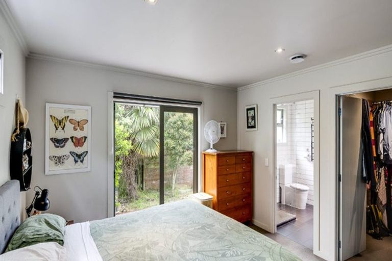 Photo of property in 49 Chaucer Road, Hospital Hill, Napier, 4110