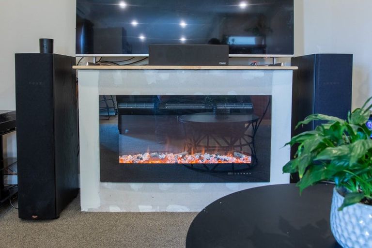 Photo of property in 50 Mclean Street, Woodville, 4920