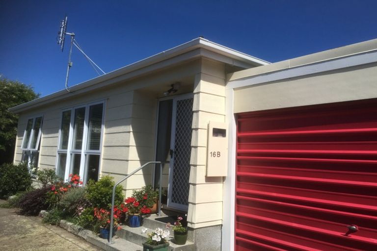 Photo of property in 16b Beauchamp Street, Tawa, Wellington, 5028