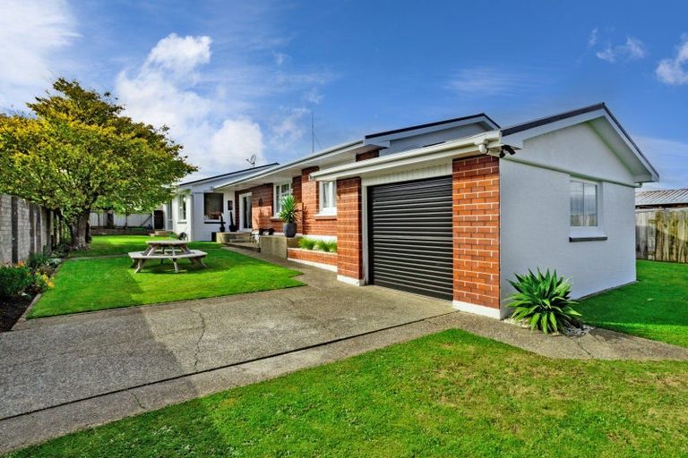 Photo of property in 1 Manapouri Street, Strathern, Invercargill, 9812