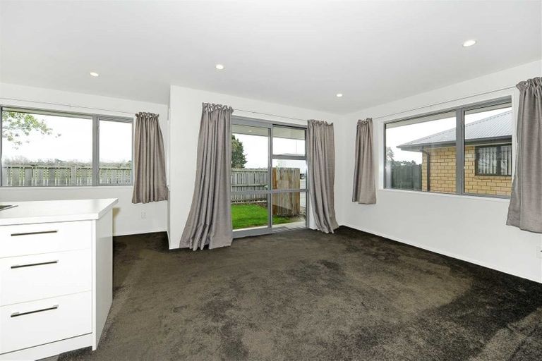 Photo of property in 40c Russley Road, Russley, Christchurch, 8042