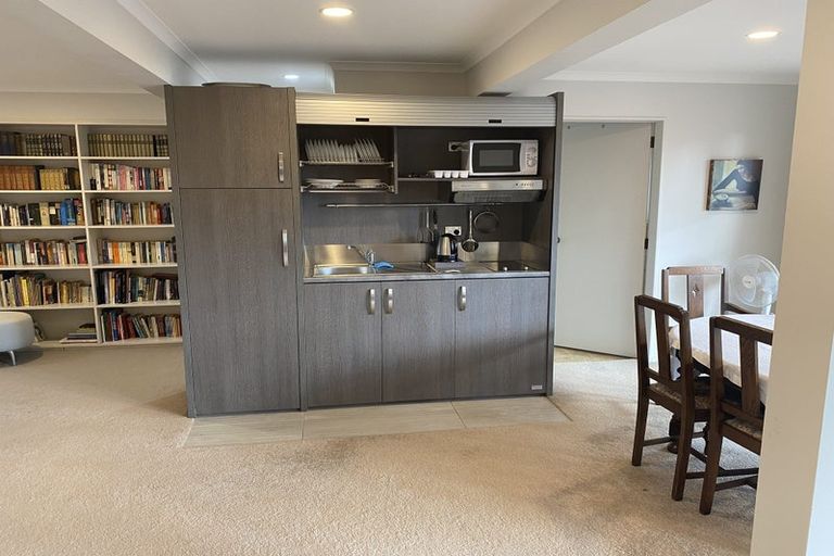 Photo of property in 11 Oceanview Road, Mount Maunganui, 3116