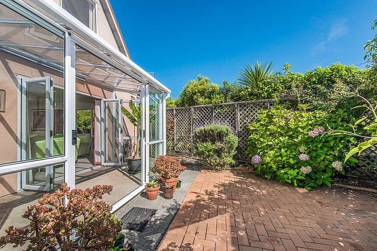 Photo of property in 8a Kipling Street, Johnsonville, Wellington, 6037
