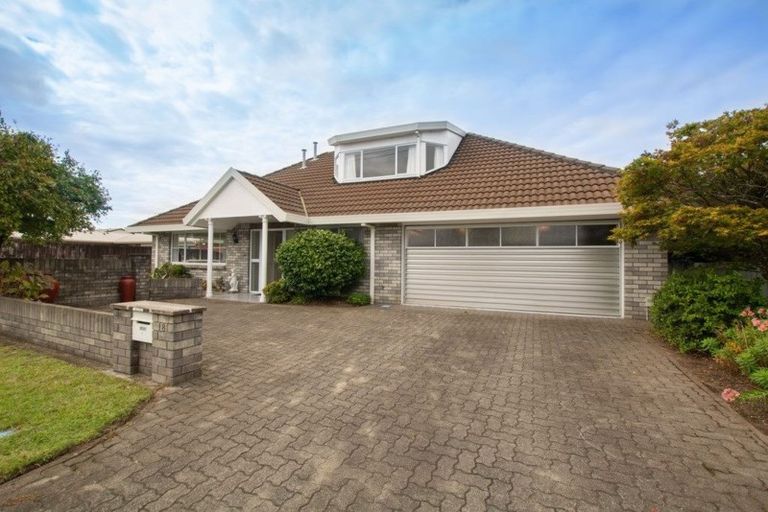 Photo of property in 18 Brookfield Terrace, Brookfield, Tauranga, 3110