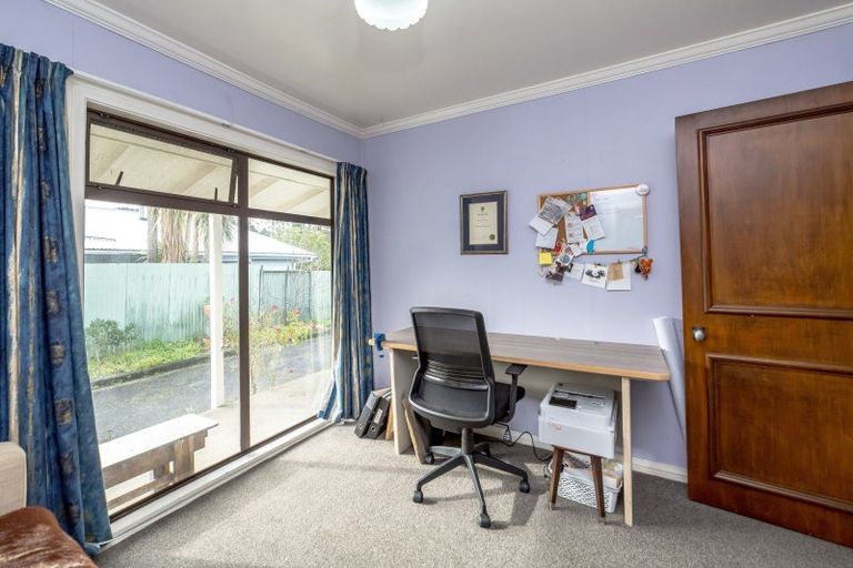 Photo of property in 105 Watt Street, Featherston, 5710