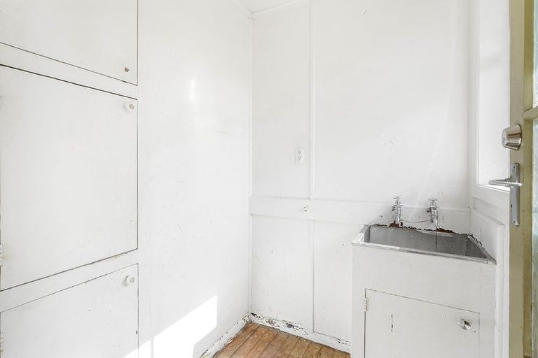 Photo of property in 23 Lewis Street, Glenview, Hamilton, 3206