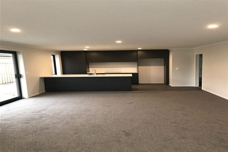 Photo of property in 20 Broadway Parade, Rolleston, 7615