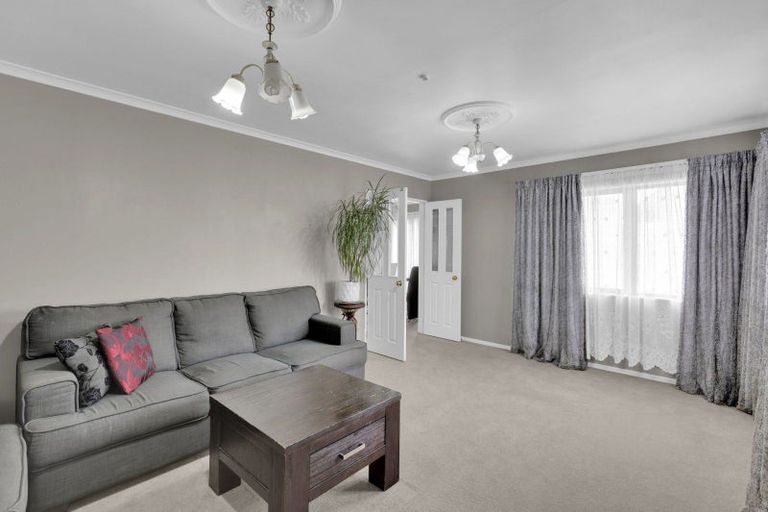 Photo of property in 2 Lochinver Drive, Nawton, Hamilton, 3200