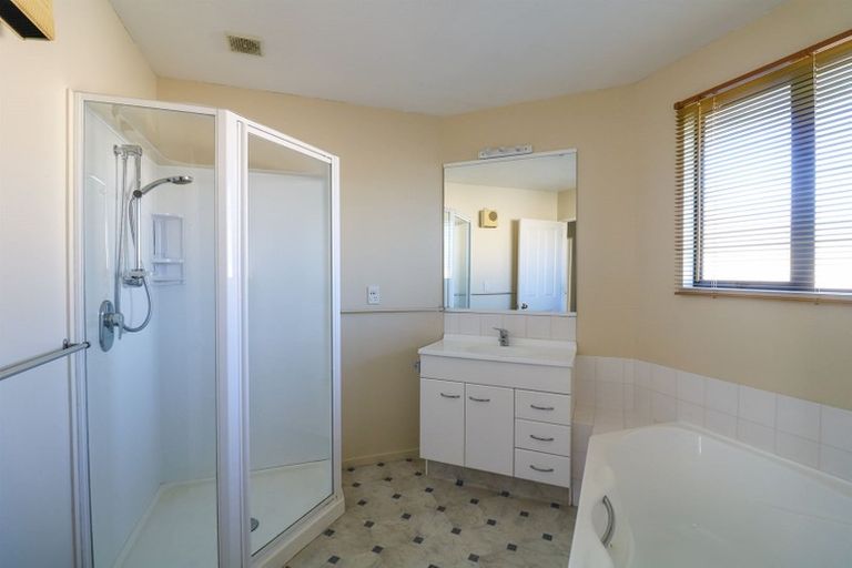 Photo of property in 70 Temple Crescent, Gleniti, Timaru, 7910