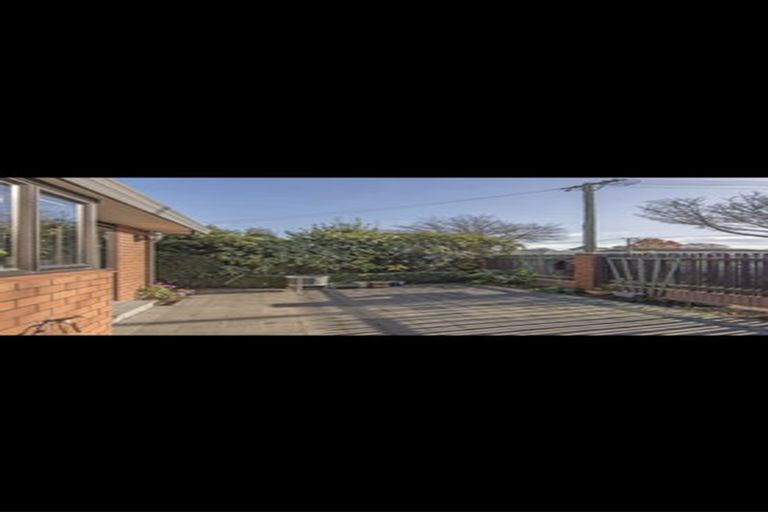 Photo of property in 1/423 Harewood Road, Harewood, Christchurch, 8051