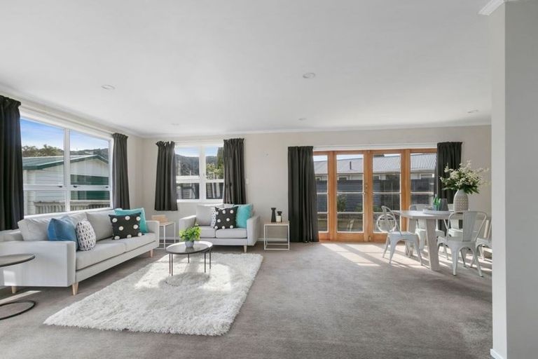 Photo of property in 7 Meremere Street, Wainuiomata, Lower Hutt, 5014