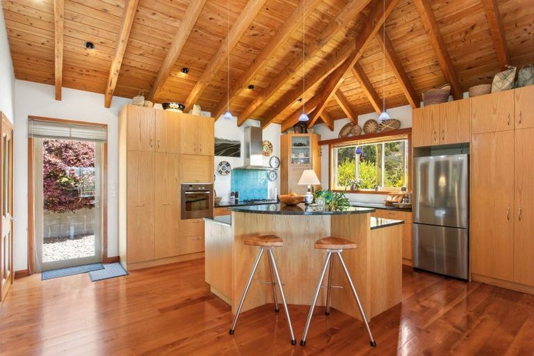 Photo of property in 5447 Christchurch Akaroa Road, Duvauchelle, 7582