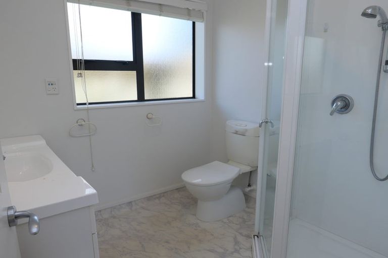 Photo of property in 168 Guildford Drive, Paraparaumu Beach, Paraparaumu, 5032