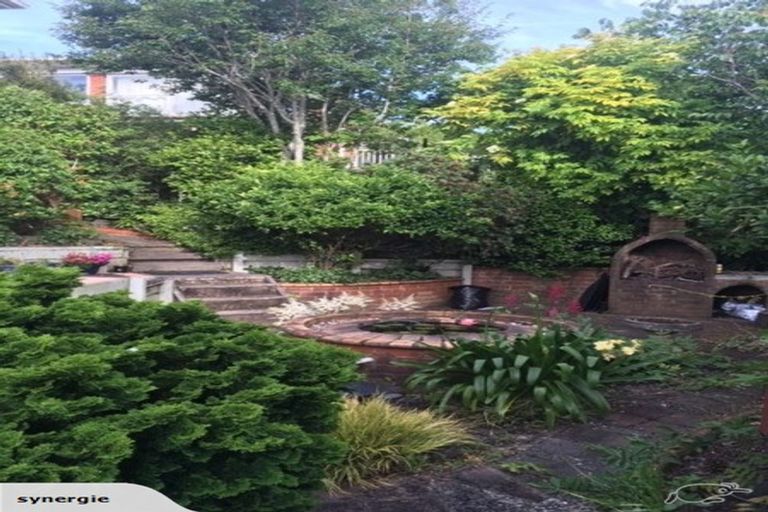 Photo of property in 77 Evelyn Road, Cockle Bay, Auckland, 2014