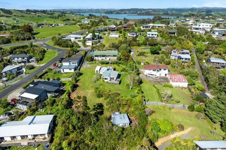 Photo of property in 39b Rangimaarie Crescent, Snells Beach, 0920