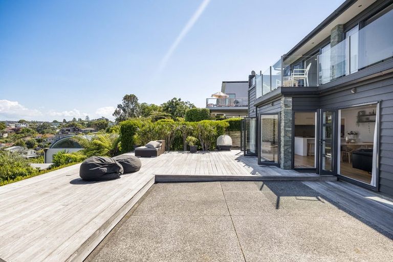 Photo of property in 5a Clifton Road, Browns Bay, Auckland, 0630
