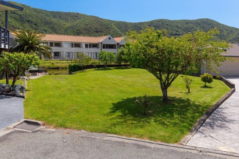 Photo of property in 291q Waikawa Road, Waikawa, Picton, 7220