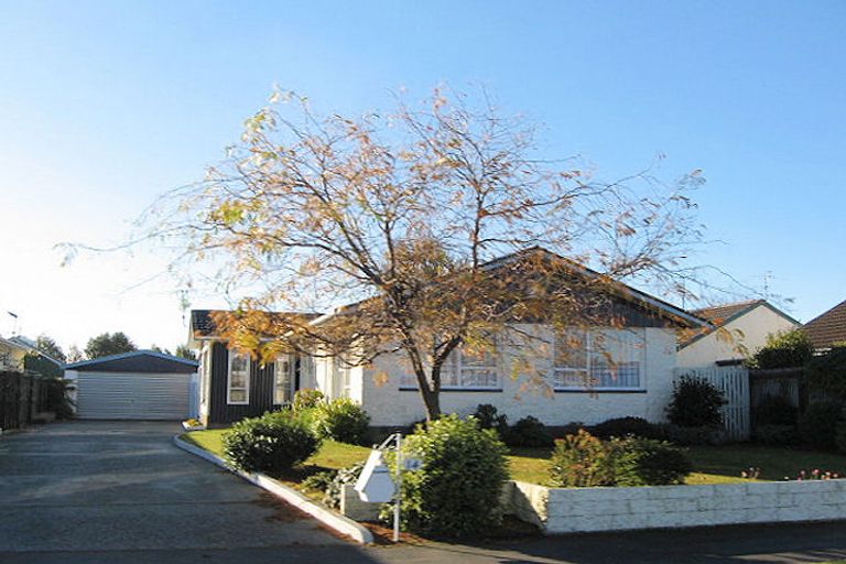 Photo of property in 14 Greenock Street, Redwood, Christchurch, 8051