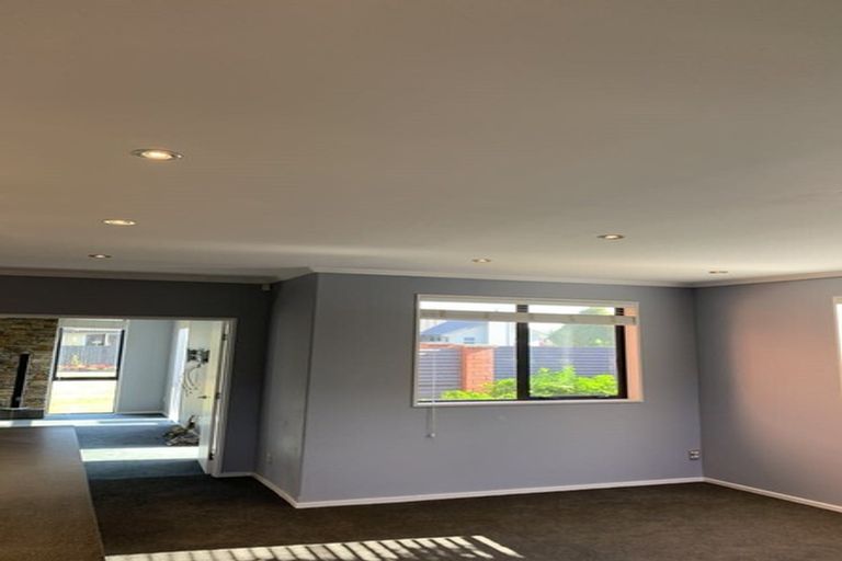 Photo of property in 3 Foresters Crescent, Parklands, Christchurch, 8083