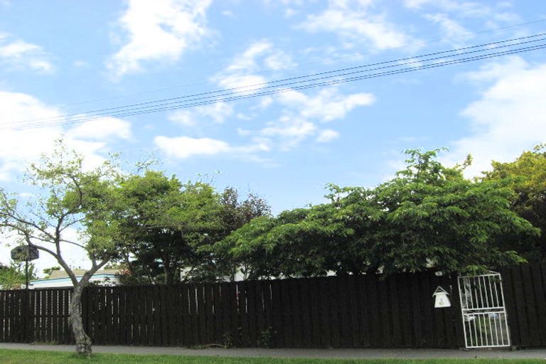 Photo of property in 3 Flay Crescent, Burnside, Christchurch, 8053