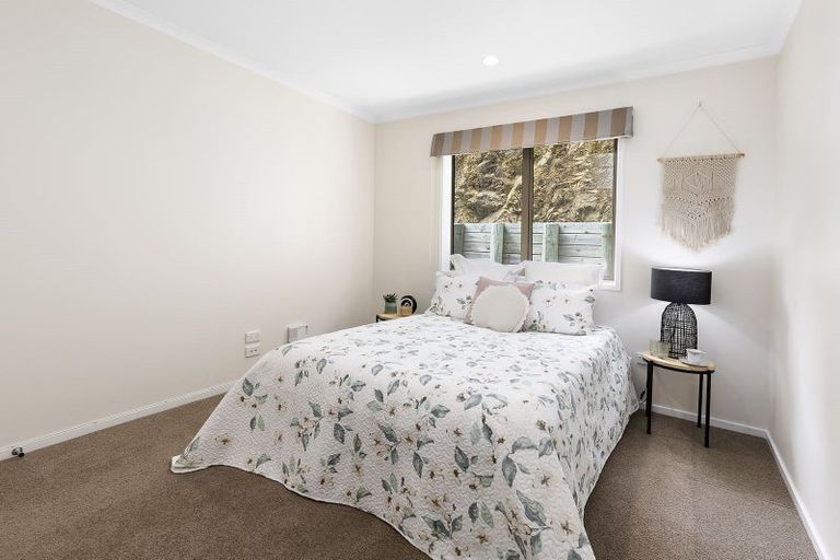 Photo of property in 177 Woodman Drive, Tawa, Wellington, 5028