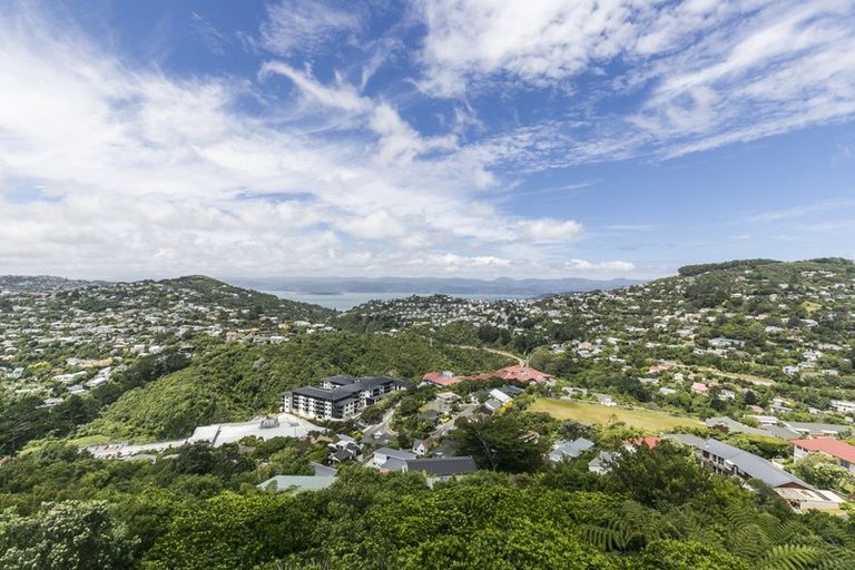 Photo of property in 42 Downing Street, Crofton Downs, Wellington, 6035