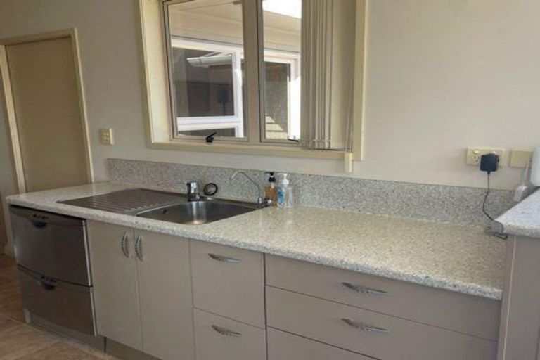 Photo of property in 6 Aotea Street, Welbourn, New Plymouth, 4312