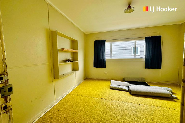 Photo of property in 111 Harbour Terrace, North Dunedin, Dunedin, 9016