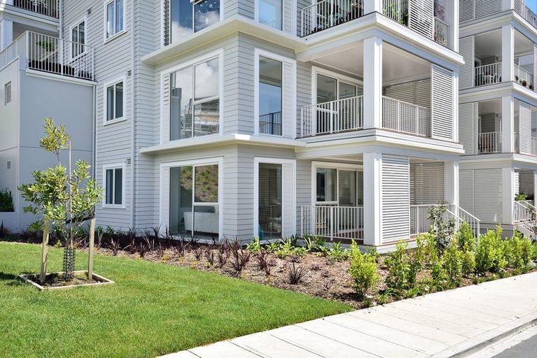 Photo of property in 73 Panorama Heights, Orewa, 0931