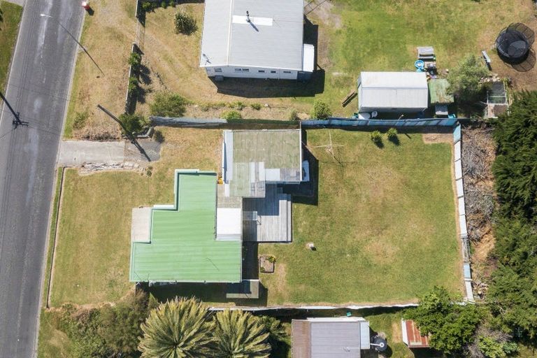 Photo of property in 38 Pratt Avenue, Foxton Beach, Foxton, 4815