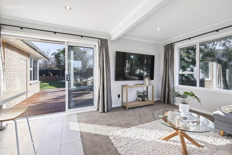 Photo of property in 19 Vancouver Crescent, Wainoni, Christchurch, 8061