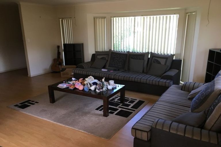 Photo of property in 37 Robin Brooke Drive, Flat Bush, Auckland, 2019