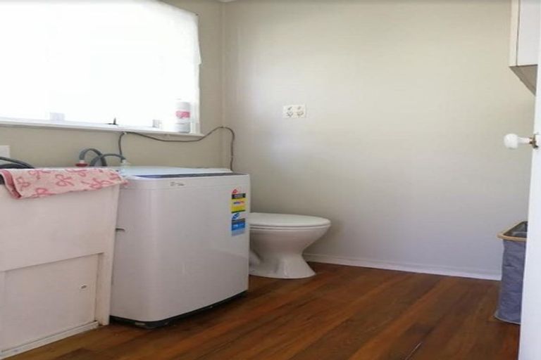 Photo of property in 103 Cascades Road, Pakuranga Heights, Auckland, 2010