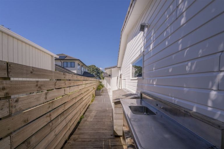 Photo of property in 65 Robinson Road, Whitianga, 3510
