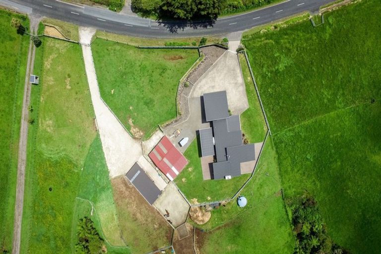 Photo of property in 1375 Carrington Road, Hurworth, New Plymouth, 4371