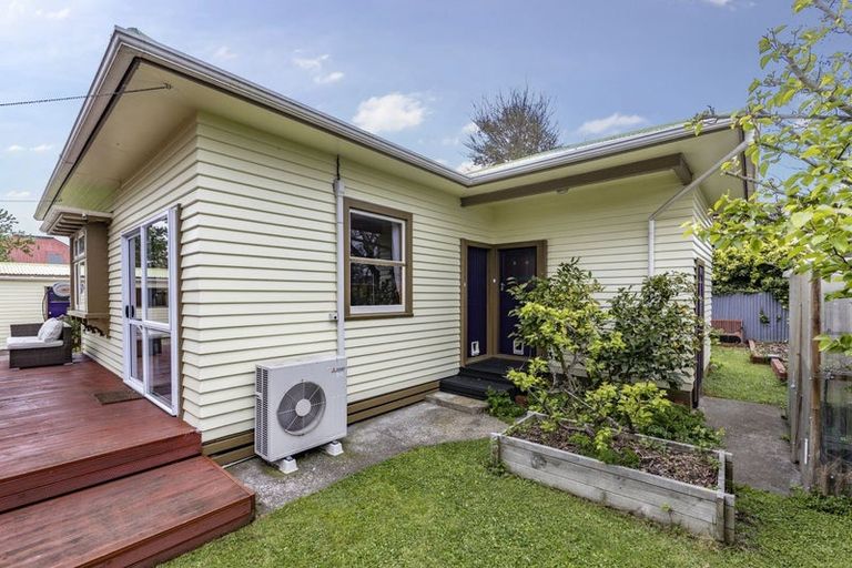 Photo of property in 1/38 Sheldon Street, Woolston, Christchurch, 8023