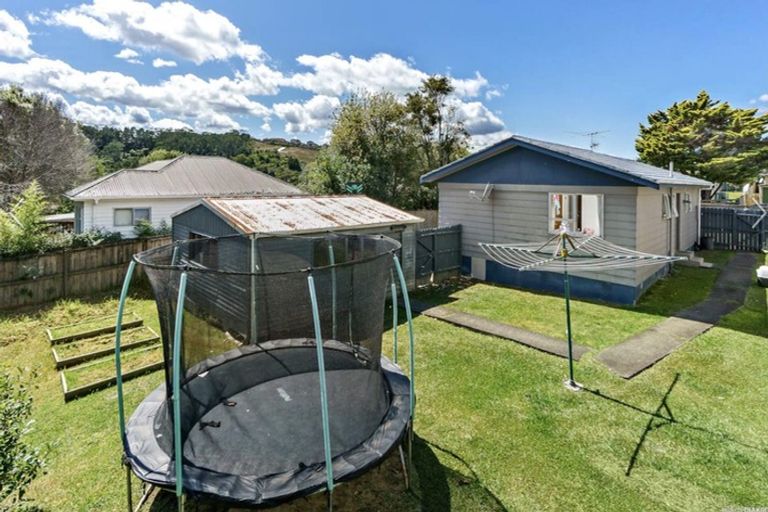 Photo of property in 5 Scarlet Drive, Ranui, Auckland, 0612