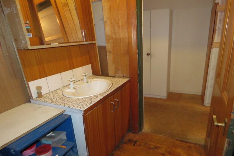 Photo of property in 29 Hattie Street, Reefton, 7830