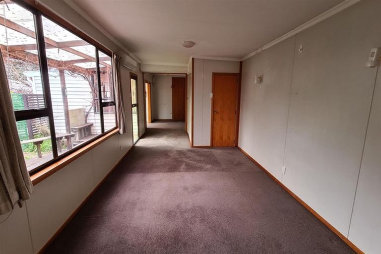 Photo of property in 2 Sinclair Street, New Brighton, Christchurch, 8083